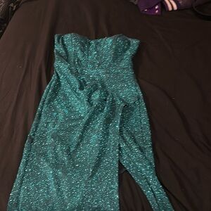 Social couture size 8 emerald floor length